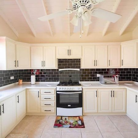 Beachy Cottage I Kitchen I Wi-Fi I Shaded Cabana I Parking Saint Philip Exteriör bild