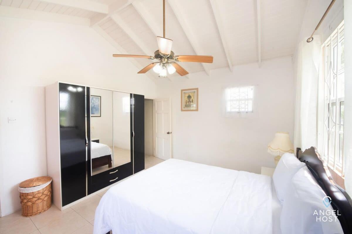 Beachy Cottage I Kitchen I Wi-Fi I Shaded Cabana I Parking Saint Philip Exteriör bild